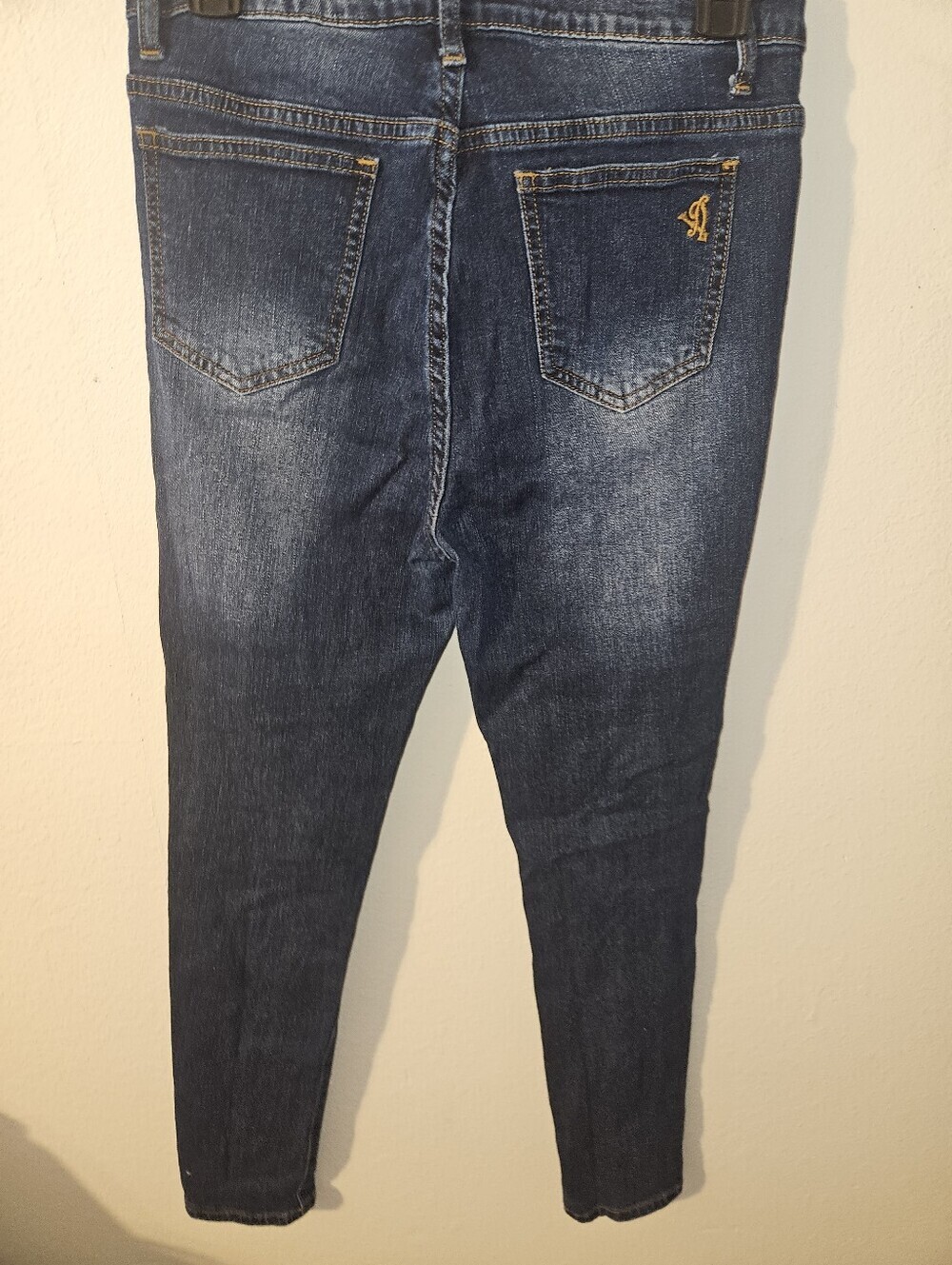V.I.P. Jeans Womans Distressed Jeans Size 9/10 - Picture 10 of 10